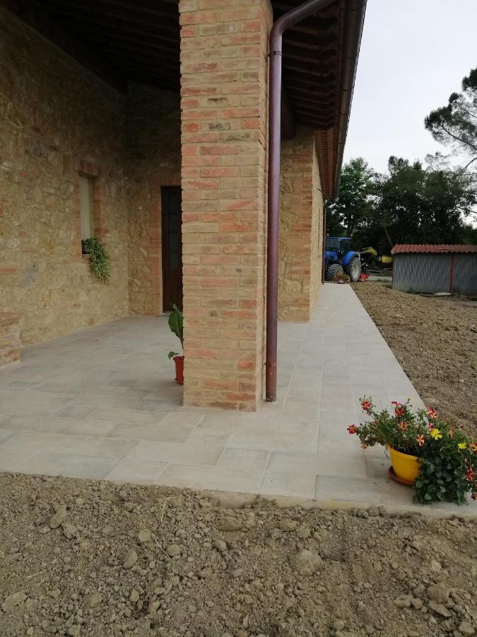 La Quinta Decima Bioagriturismo Fattoria Spedaletto Luaran gambar